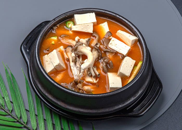뚝배기에 끓인 된장찌개 촬영 예시